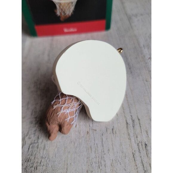 Hallmark 1991 brother ornament Xmas basketball - Picture 4 of 5